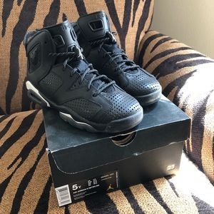 JORDAN RETRO BLACK CAT 6’s